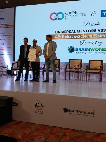 Shiksha Gaurav Puraskar 2022 Powered by Brain Wonders and NABET (QCI)
